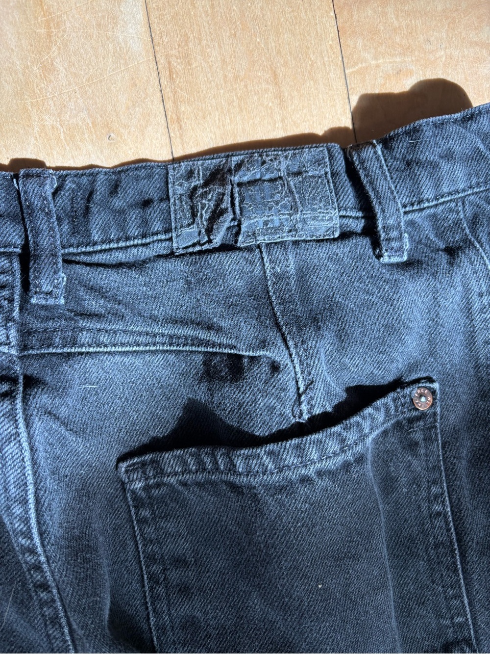 We The Free Good Luck Mid-rise Barrel Jeans 31 - Washed Black - Picture 5 of 7